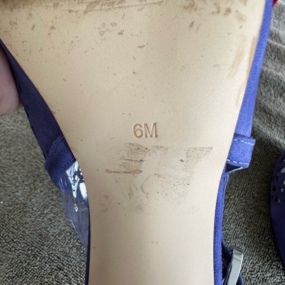 GUESS purpley blue, size 6, sexy shoe - Picture 3 of 5